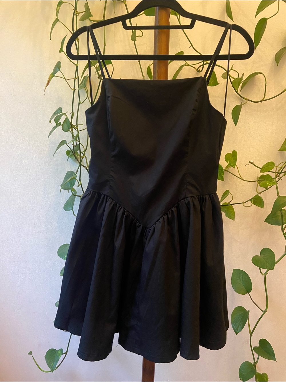 Edgy Black Poplin Mini Dress - Picture 11 of 11